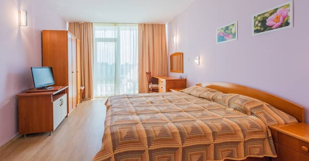 Ivana Palace — 2