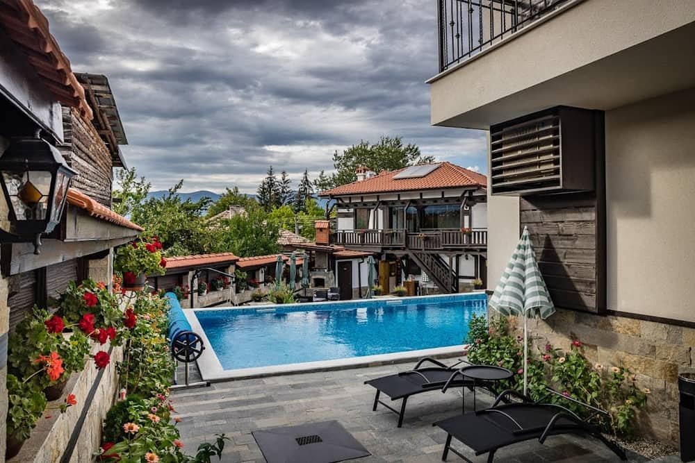 Seven Springs Hotel