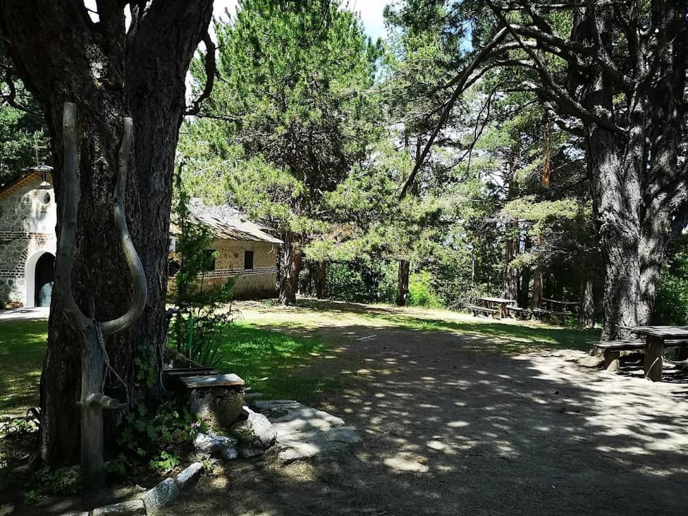 Manastira Rozhdestvo presv. Bogoroditsa - Paligoden — 2