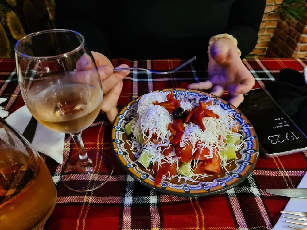 Bistro Queen — 2