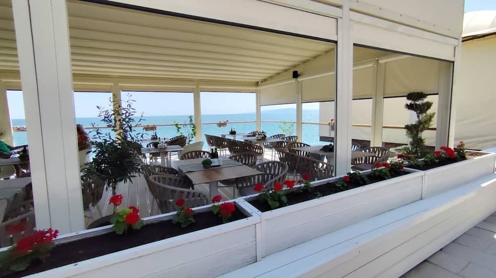 Restaurant White House