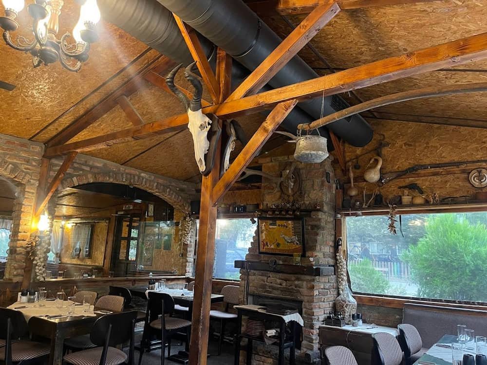 Staria Chinar Restaurant