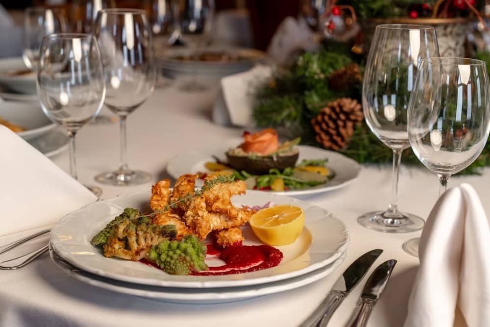 Wine & Dine Seasons Restaurant — 2